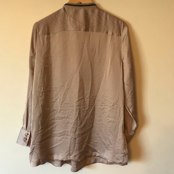 Chicos taupe long sleeve blouse shirt. Chicos size 2. New with tags. - Picture 3 of 11